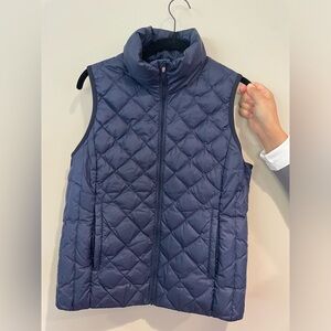 Navy puffer vest